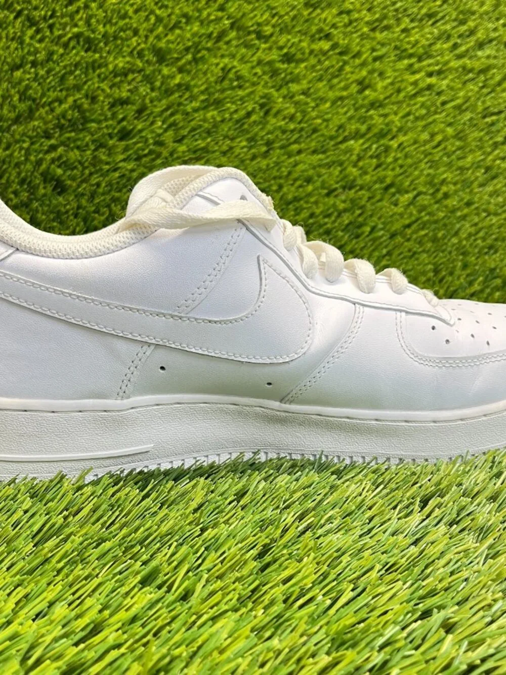 Nike Air‎ Force 1 '07 Low Mens Size 12 White Athletic Lifestyle Shoes Sneakers